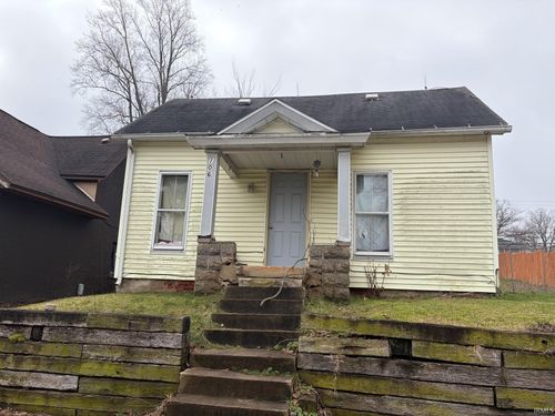 106 W Front St, New Carlisle, IN, 46552-0647 | Card Image