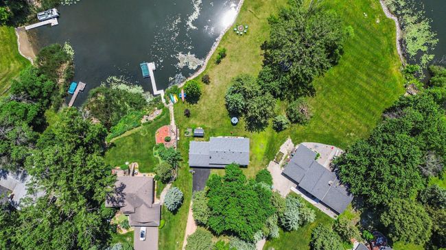 Lake life but make it close to amenities | Image 40