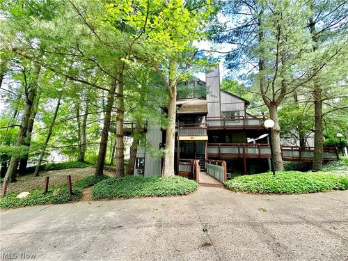 2193 Pinebrook Trl, Cuyahoga Falls, OH, 44223-2588 | Card Image