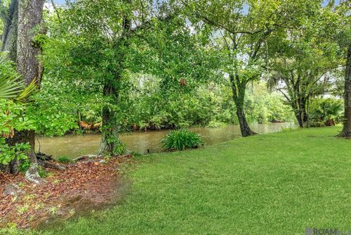 8369 Phillips Rd, St Amant, LA, 70774 | Card Image
