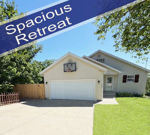 450 Eagle Dr, Forsyth, MO, 65653-8213 | Card Image