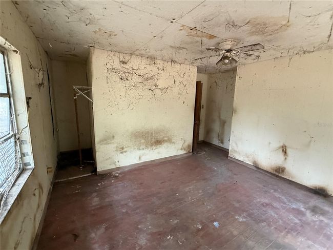 204 Lake St, House other with 2 bedrooms, 2 bathrooms and null parking in Osteen FL | Image 13