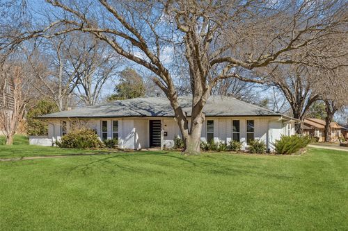 605 Meadow Heath Cir, Dallas, TX, 75232-2030 | Card Image