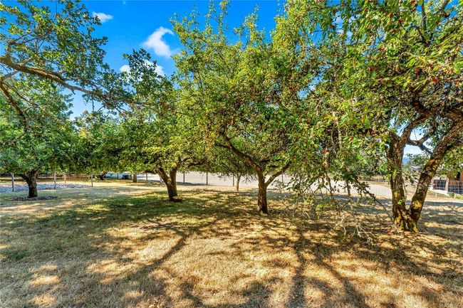 6140 Lakes Rd, House other with 5 bedrooms, 5 bathrooms and 4 parking in Duncan BC | Image 43