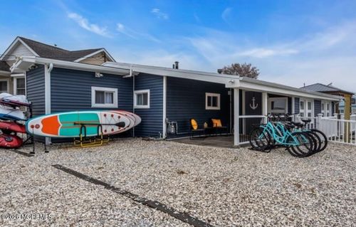 129 Jeteemale Dr, MANAHAWKIN, NJ, 08050-4520 | Card Image