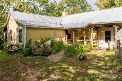 Gardens in Front of House | Image 2