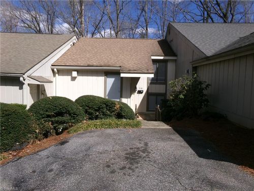 218 Lamplighter Cir, Winston Salem, NC, 27104-3419 | Card Image