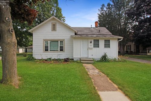 415 Fremont Road, Port Clinton, OH, 43452 | Card Image