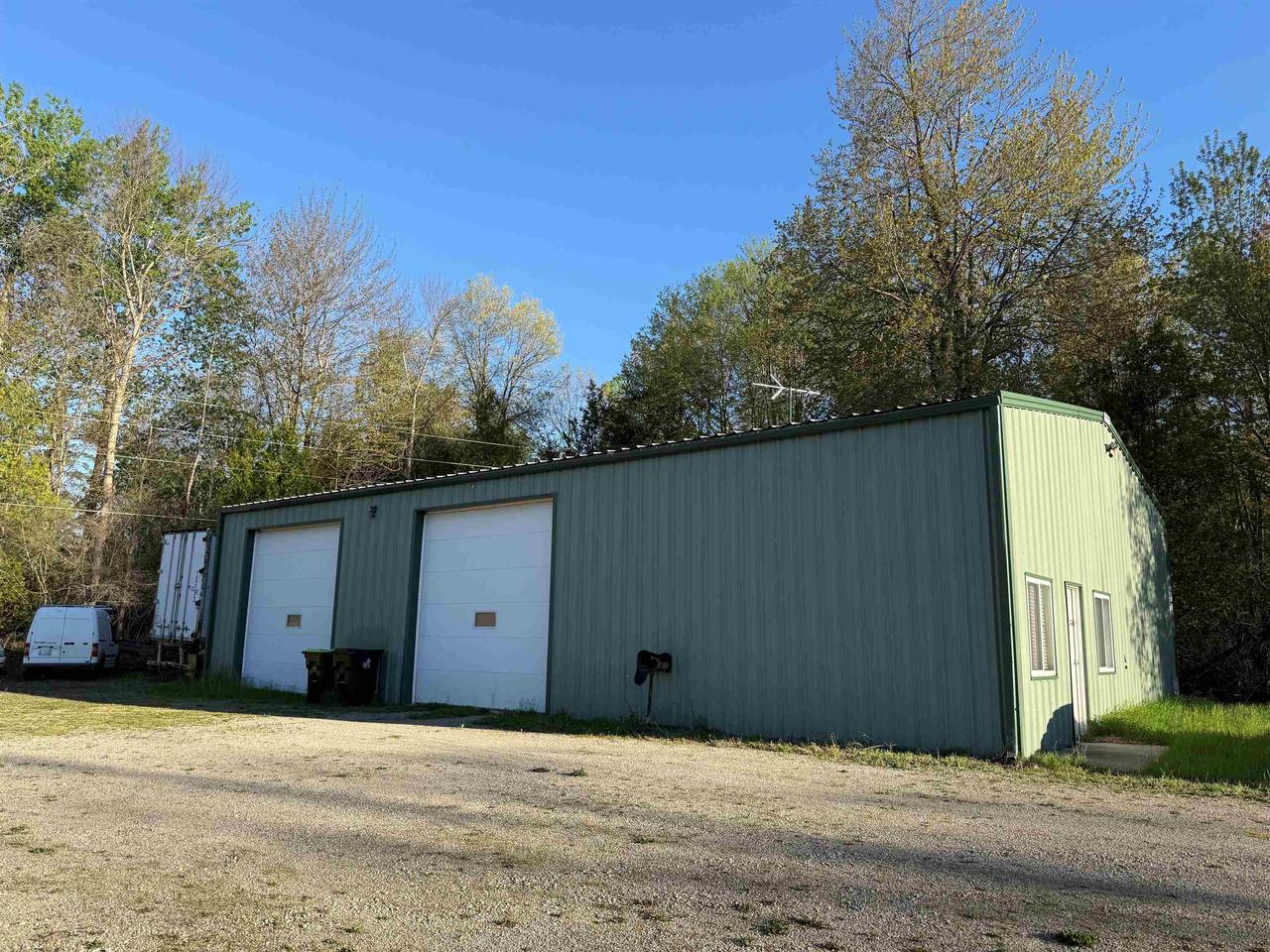 5609 13Th St, Menominee, MI 49858