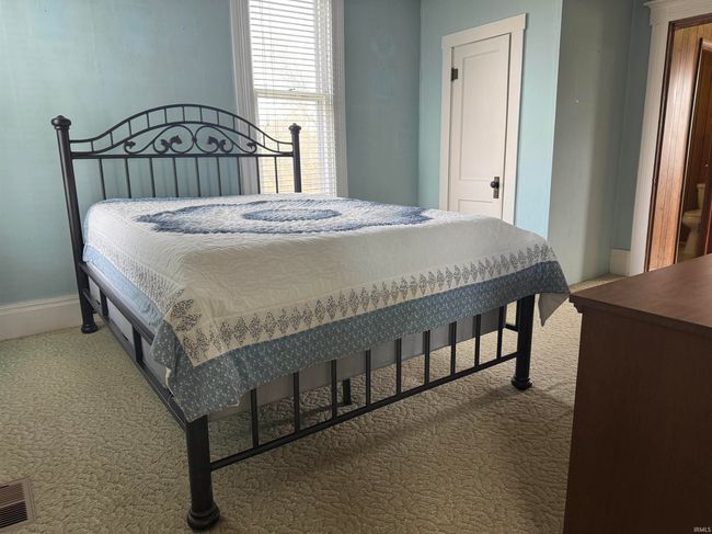406 E Medcalf St, House other with 3 bedrooms, 1 bathrooms and null parking in Dale IN | Image 7