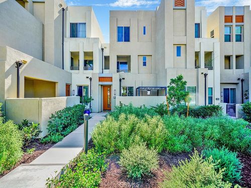 108 Cadence, Irvine, CA, 92618-0881 | Card Image