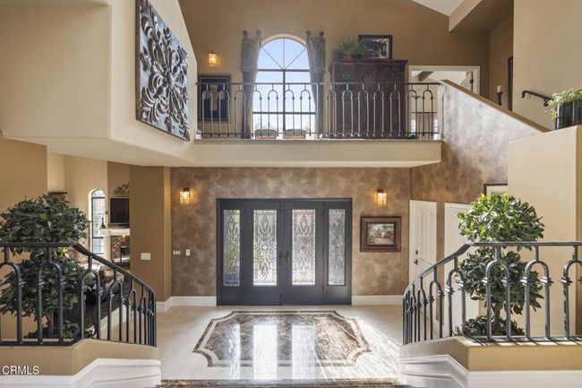 9-web-or-mls-UpmarketMedia-317ElTua-18 | Image 8