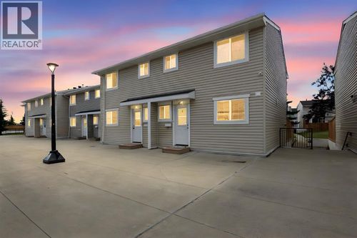 208-600 Signal Rd, Fort Mcmurray, AB, T9H3Z4 | Card Image