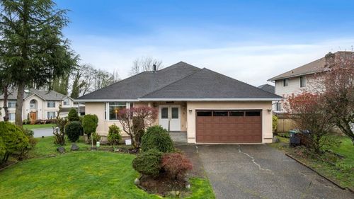 14092 86a Ave, Surrey, BC, V3W0V9 | Card Image