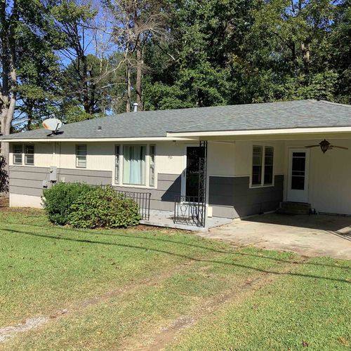 916 Avenue C Se, Cullman, AL, 35055-3866 | Card Image