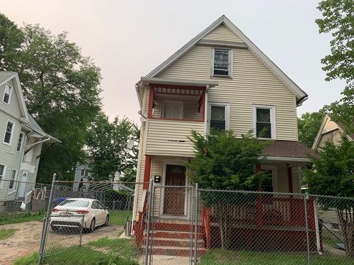 172 Quincy St, Springfield, MA, 01109-3611 | Card Image