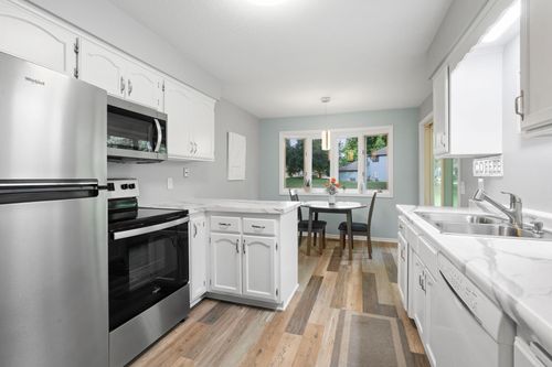 1208-4359 Buckingham Ct, Vadnais Heights, MN, 55127-3682 | Card Image