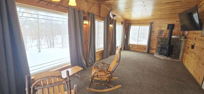 Cozy space to sit back and relax.jpg | Image 9
