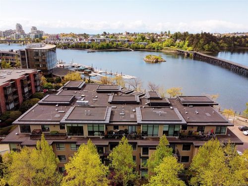 206-330 Waterfront Cres, Victoria, BC, V8T5K3 | Card Image