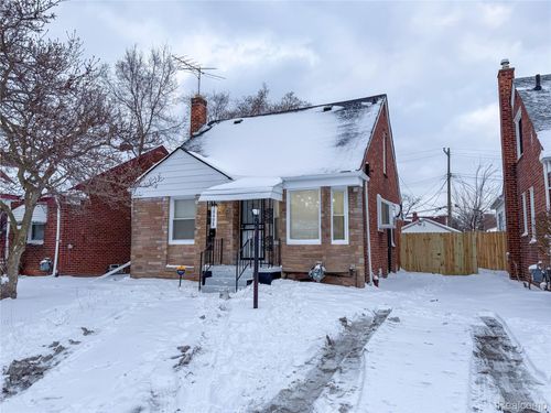 19498 Santa Rosa Dr, Detroit, MI, 48221-1736 | Card Image