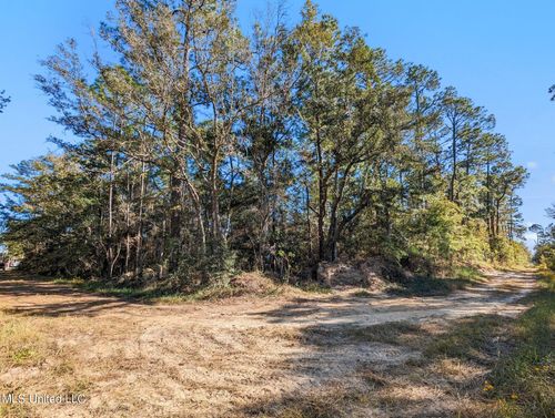00 Monroe St, Waveland, MS, 39576 | Card Image