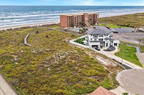 102 Mariners Dr, Port Aransas, TX, 78373-2249 | Card Image