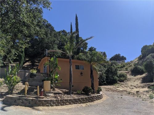 1036 Loma Ln, Simi Valley, CA, 93063-4625 | Card Image
