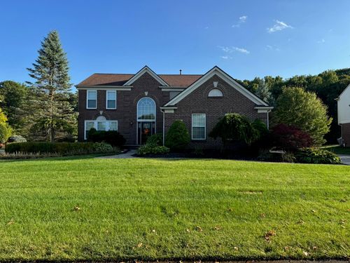 48805 Rockefeller Dr, Canton, MI, 48188-8512 | Card Image