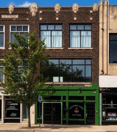 2a-21 N Saginaw St, Pontiac, MI, 48342-2131 | Card Image