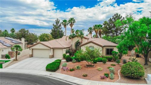 6313 Crestfield Ln, Las Vegas, NV, 89108-5241 | Card Image