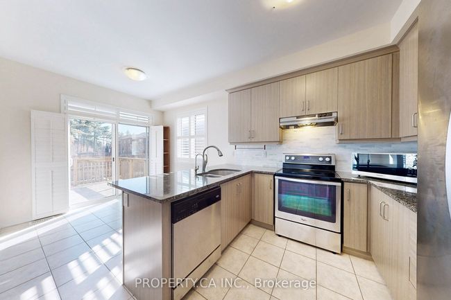37 Upper Canada Crt, House other with 4 bedrooms, 3 bathrooms and 2 parking in Georgetown ON | Image 8