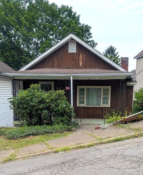 528 Hoffman Ave, Oil City, PA, 16301-1667 | Card Image