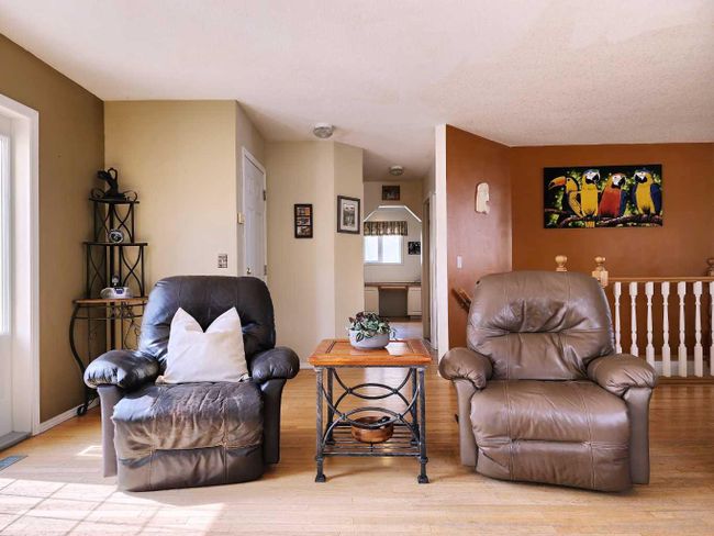 401 Slade Place, Home with 3 bedrooms, 2 bathrooms and 4 parking in Nanton AB | Image 15