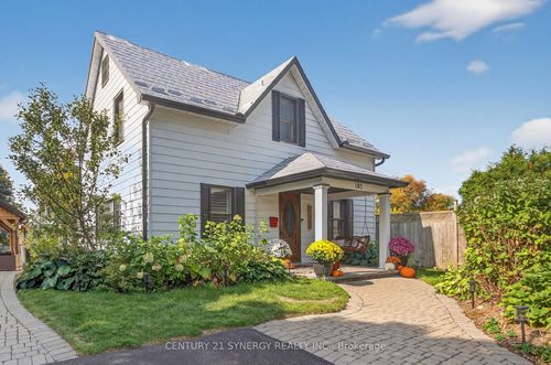 103 Rue Queen Charlotte, Richmond, ON, K0A2Z0 | Card Image