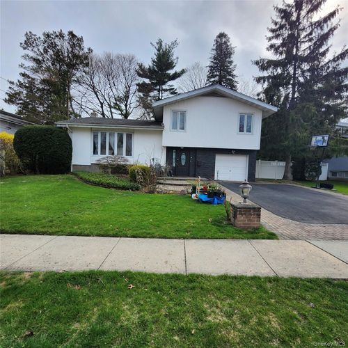 43 Forest Dr, Jericho, NY, 11753-2352 | Card Image