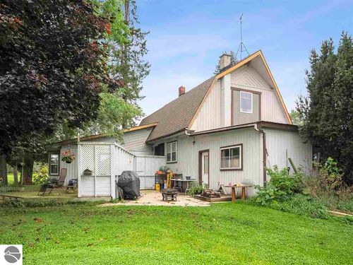 2322 N M-66, East Jordan, MI, 49727 | Card Image