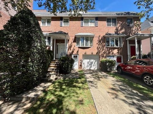 255 78th St, Brooklyn, NY, 11209-3035 | Card Image