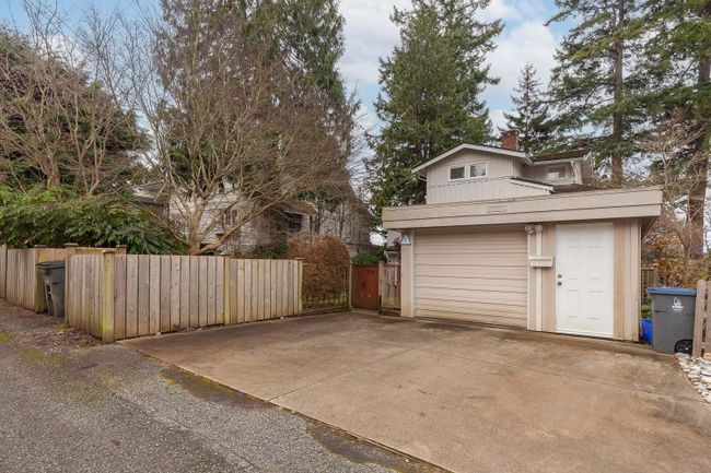 2598 O'hara Lane, House other with 3 bedrooms, 2 bathrooms and 3 parking in Surrey BC | Image 40