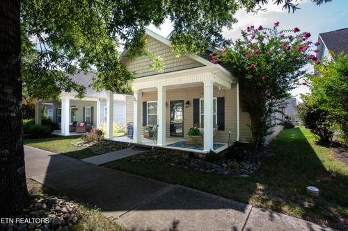 117 Fortenberry St, Oak Ridge, TN, 37830-3001 | Card Image