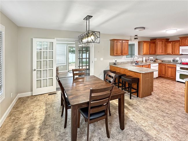 1113 Unique Ct, House other with 4 bedrooms, 3 bathrooms and null parking in Mattoon IL | Image 5
