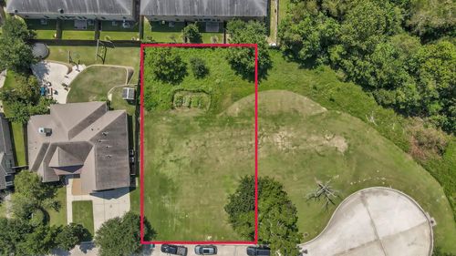 2402 Bramlet Dr, Conroe, TX, 77304-2165 | Card Image