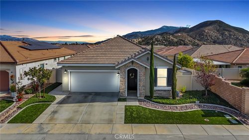 372 Linnea Flds, Beaumont, CA, 92223 | Card Image