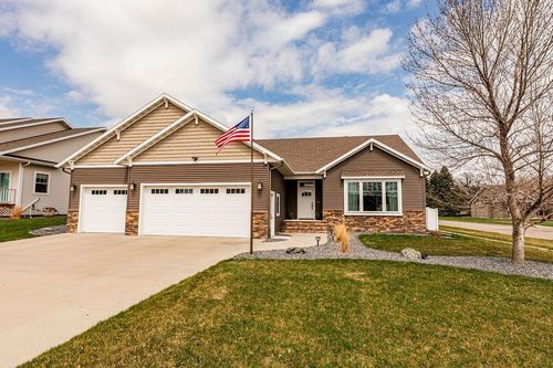 126 37th Avenue E, West Fargo, ND, 58078 | Card Image