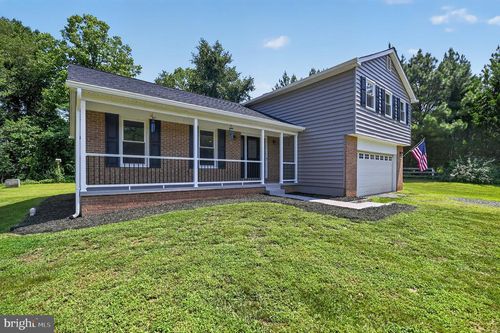 12971 Old Church Rd, Nokesville, VA, 20181-1626 | Card Image