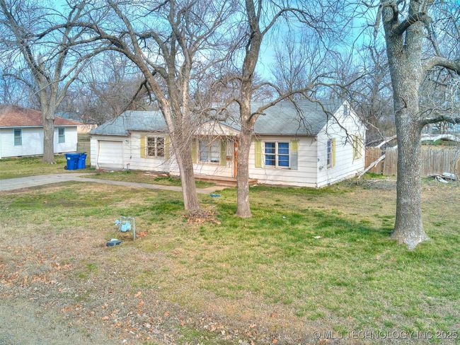 102 N Hayden St, House other with 3 bedrooms, 1 bathrooms and null parking in Chouteau OK | Image 34