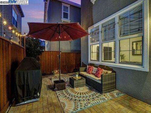 37515 Sea Bank St, Newark, CA, 94560-4016 | Card Image