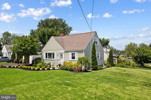 143 Moore Ave, BARRINGTON, NJ, 08007-1257 | Card Image