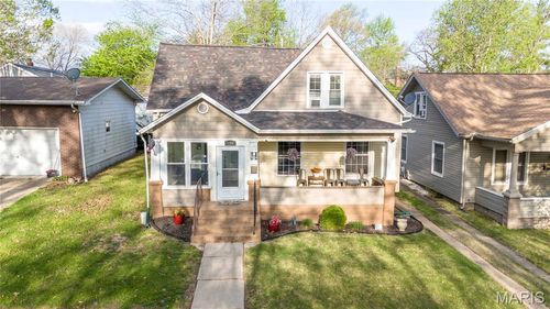 323 S 6th St, Vandalia, IL, 62471-2740 | Card Image