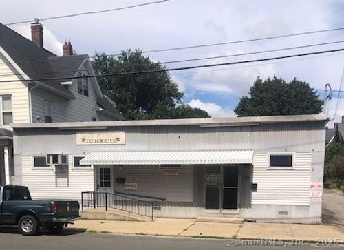 15 Elm St, Shelton, CT, 06484-3023 | Card Image