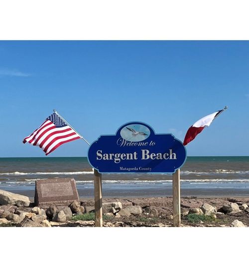 942 Marlin St, Sargent, TX, 77414 | Card Image